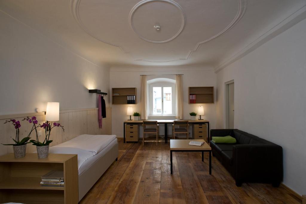 Hotel Kolping Hallein Oda fotoğraf